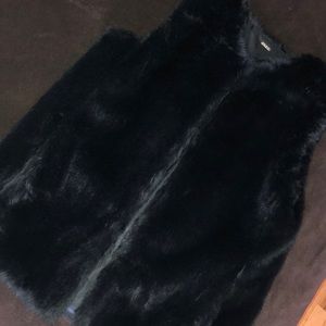 Black Aldo faux fur vest